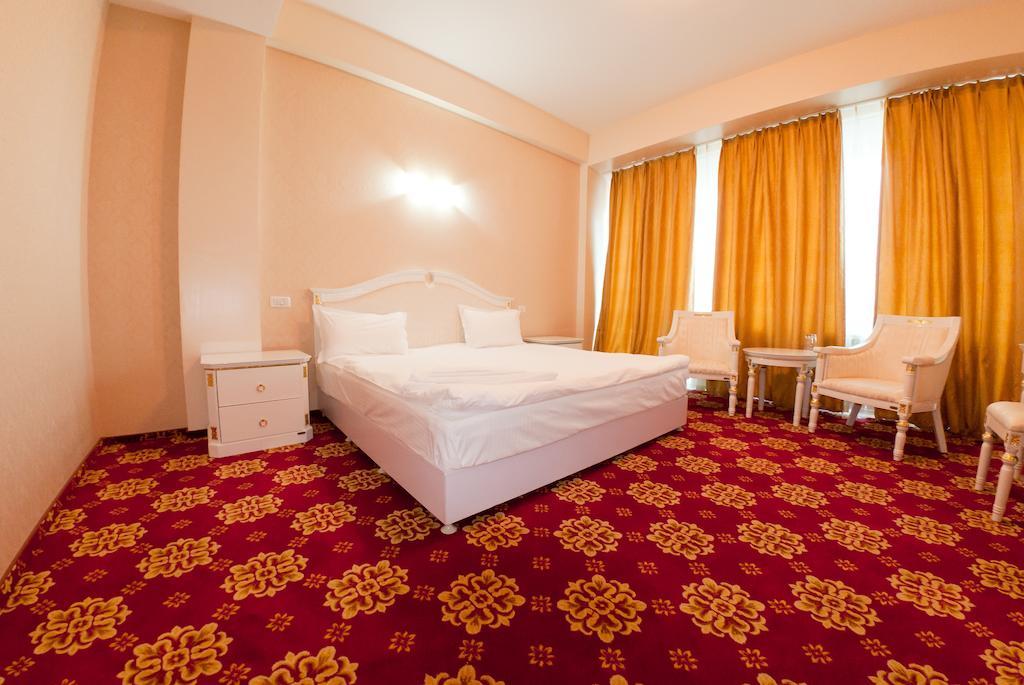 Complex Aristrocratos Hotel Mamaia Bilik gambar