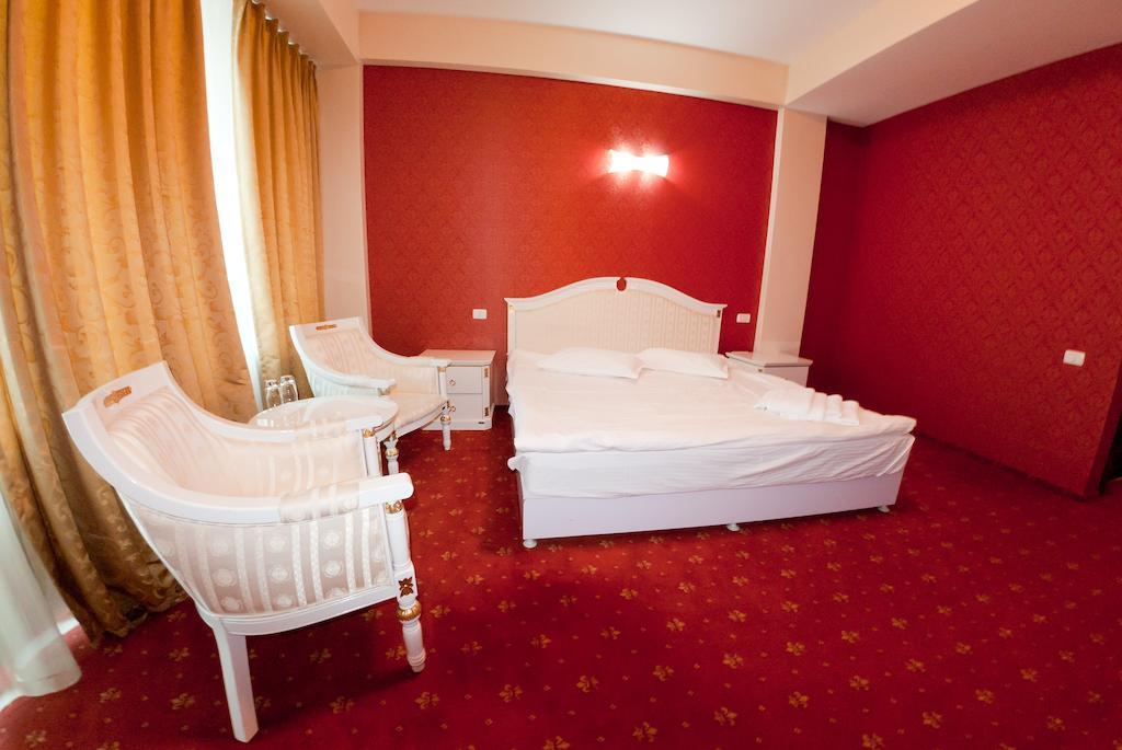Complex Aristrocratos Hotel Mamaia Bilik gambar